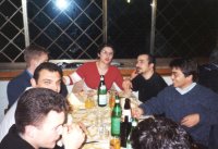 Thumb-Pizza4-20.jpg (9896 byte)