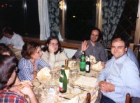 Thumb-Pizza4-26.jpg (11025 byte)