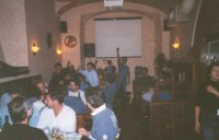 Thumb-Pizza5-20.jpg (6460 byte)